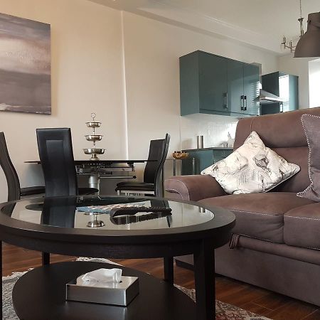 Cill Aodain Court Hotel Килтама Экстерьер фото