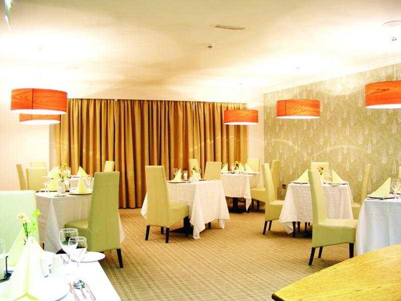 Cill Aodain Court Hotel Килтама Экстерьер фото
